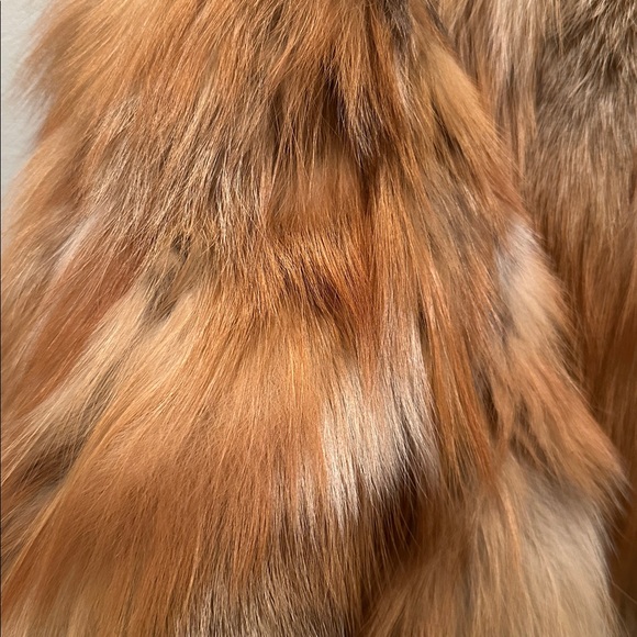 💯% Authentic Women's Tan Fox Fur Crop Jacket - Picture 2 of 7